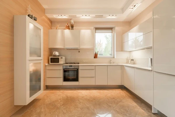 Glossy Porcelain Tiles